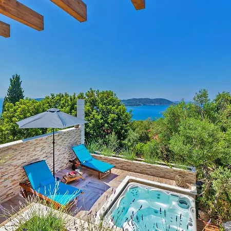 Apartment Residences Island View